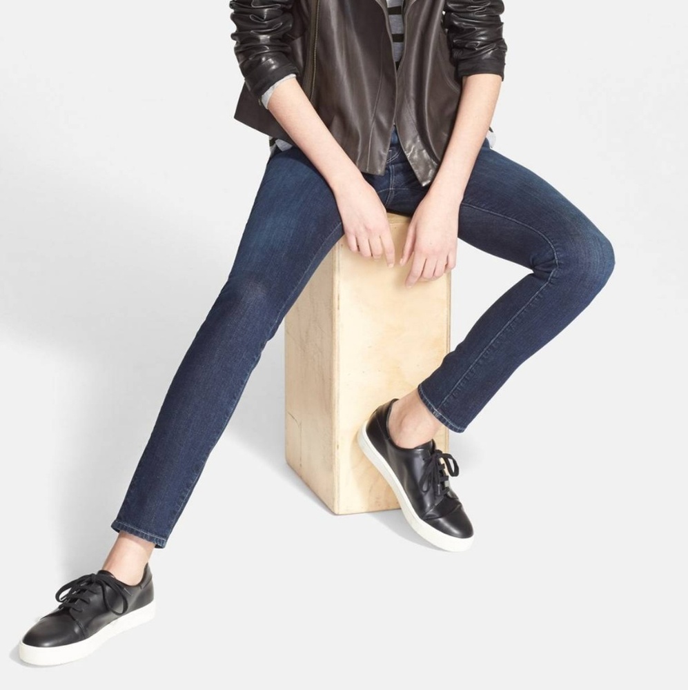 Vince Bale Leather Low Top Sneakers